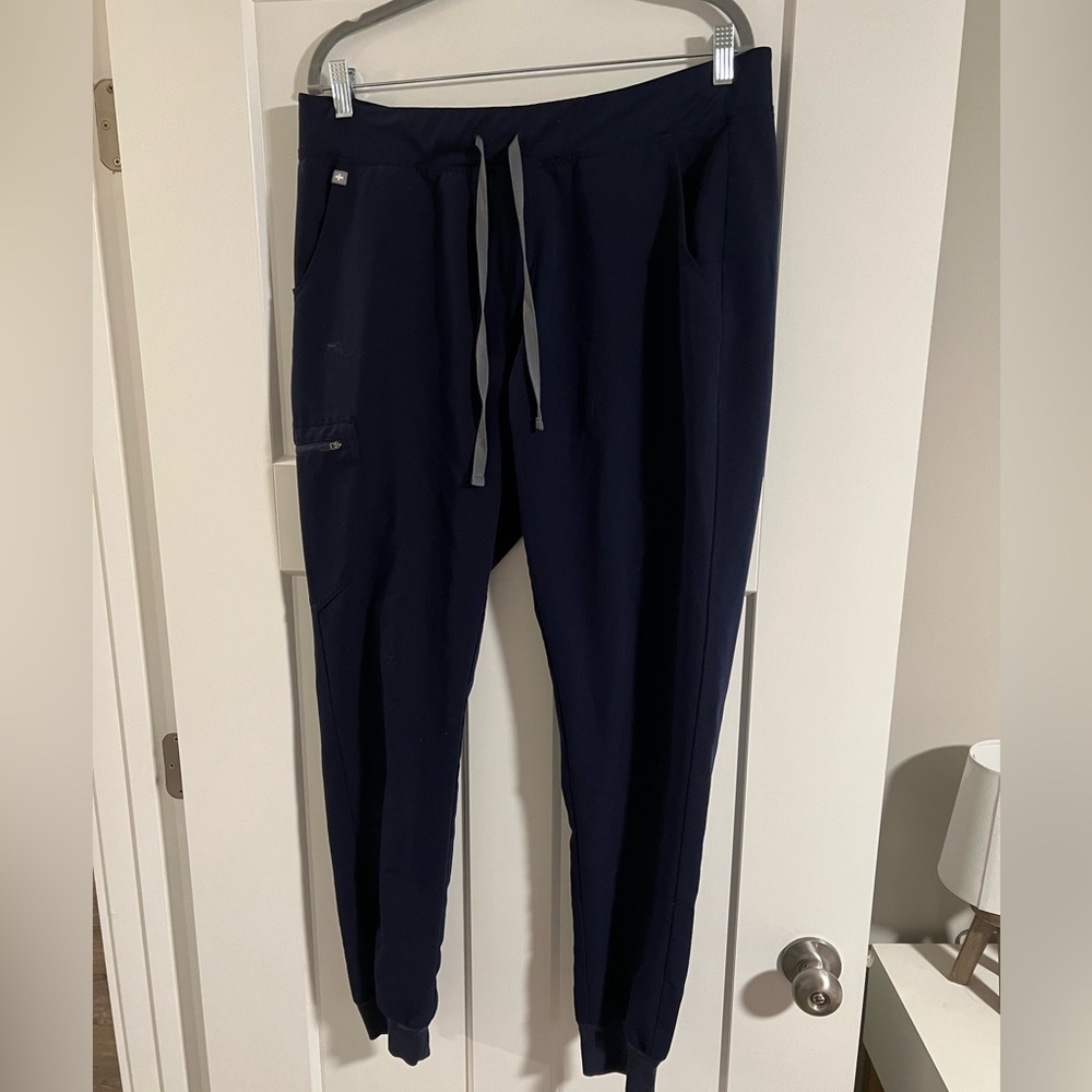 Navy Figs Zamora Joggers XLT